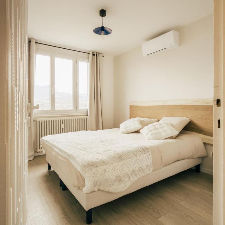 T4 70m2 moderne style chalet, proche Chambéry - Appartement 3 Chambres - 25