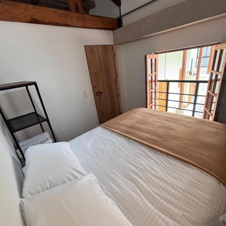 Hostal Boutique Loto de Belén - Habitación Doble Estándar con baño compartido - 12