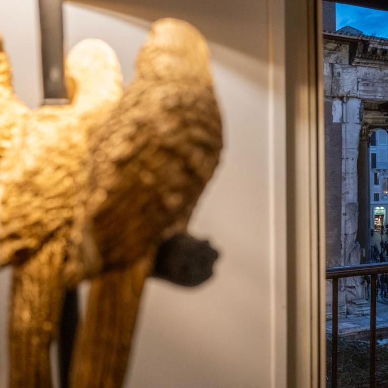 The Pantheon view in the heart of Rome - Deluxe Apartment - 37