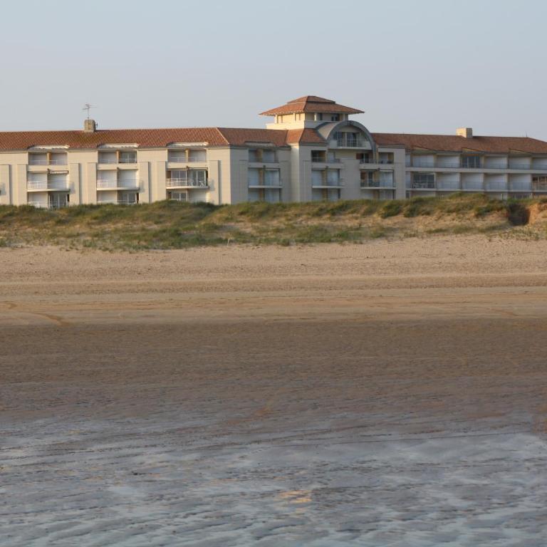 A SAISIR VUE SUR L'OCEAN, DIRECT PLAGE, PISCINE, appartement entier studio pour 4 personnes - Studio - Vue sur Mer - 10
