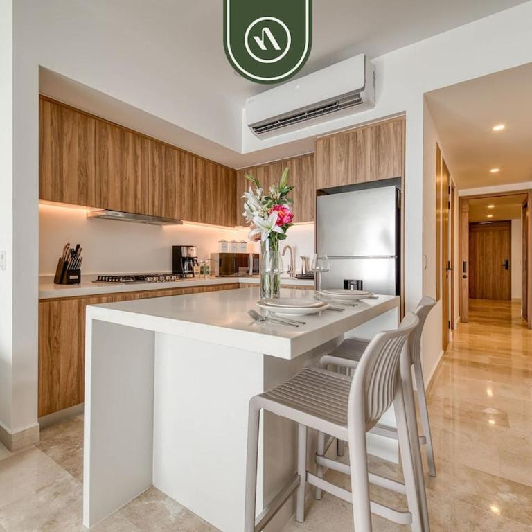 Oceanview 1 BR Condo with Pools and Beach Access - Casa - 17