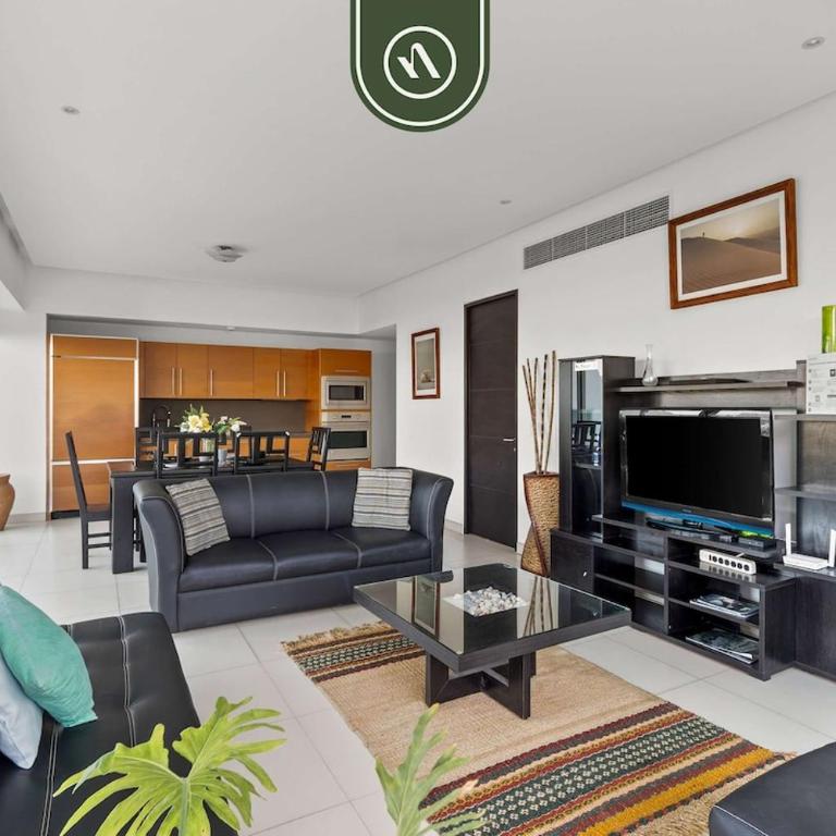 Beachfront 1 BR Condo with Multiple Pools - Gym - Casa - 3