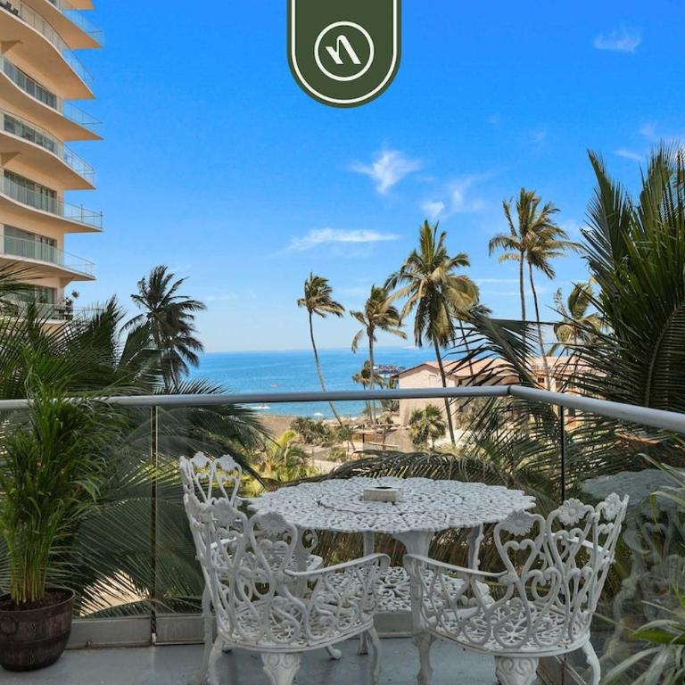 Beachfront 1 BR Condo with Multiple Pools - Gym - Casa - 5