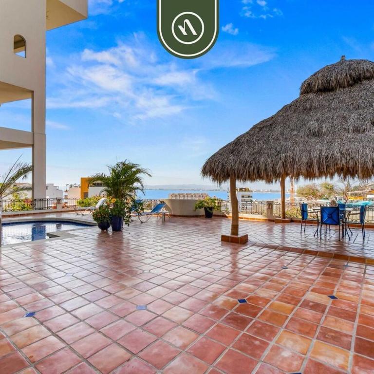 Mexican 2 BR Condo - Private Pool - Romantic Zone - Casa - 50