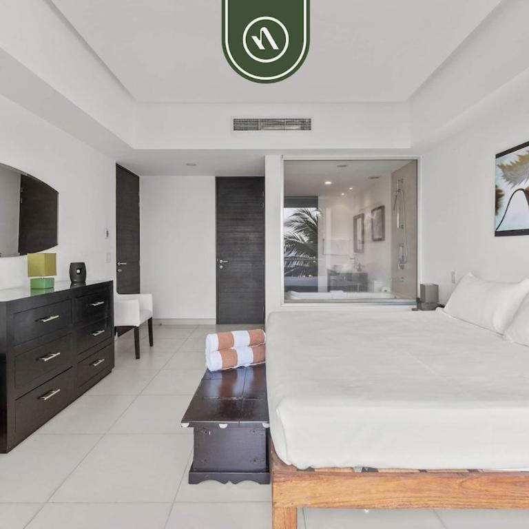 Beachfront 1 BR Condo with Multiple Pools - Gym - Casa - 13