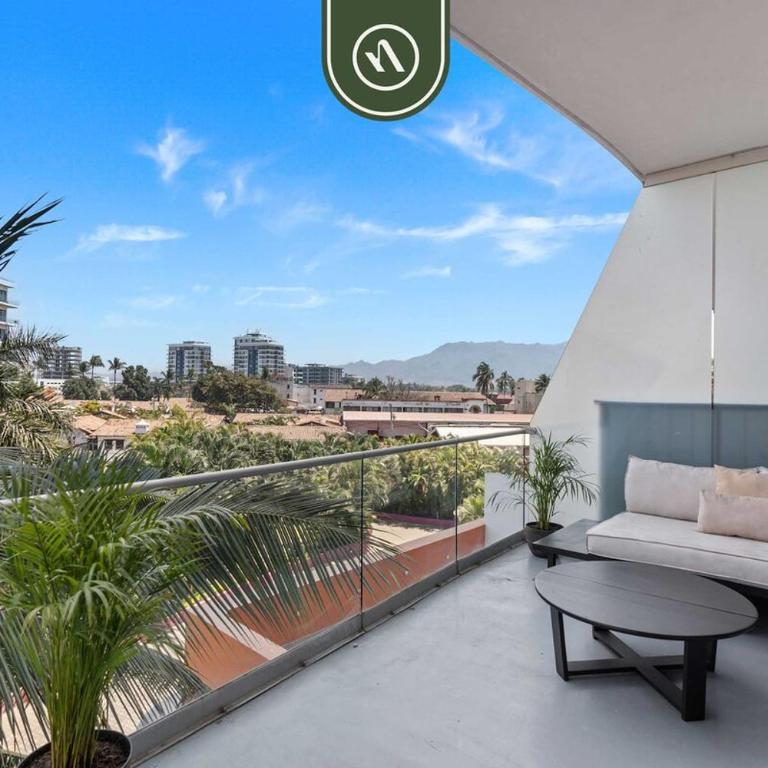 Beachfront 1 BR Condo with Multiple Pools - Gym - Casa - 24