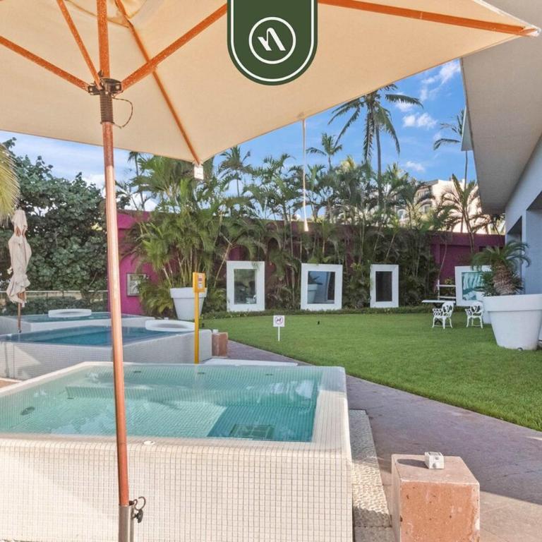 Beachfront 1 BR Condo with Multiple Pools - Gym - Casa - 38