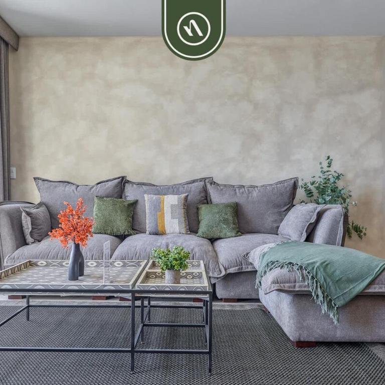 Luxury 2 BR Condo Near Beaches - Pools - Gym - Casa - 3