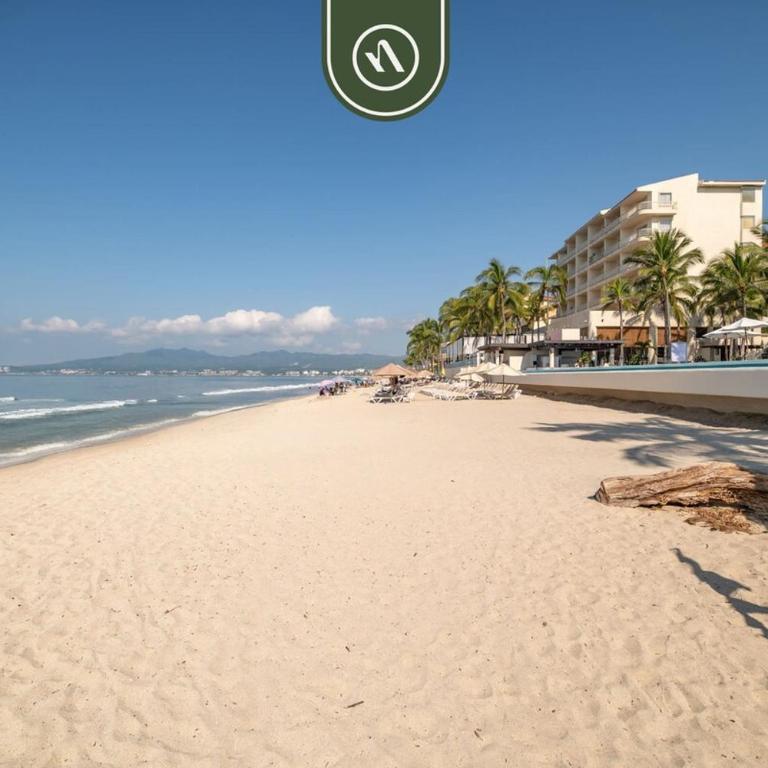 3BR Condo in the Krystal Grand Hotel - Beach - Casa - 3