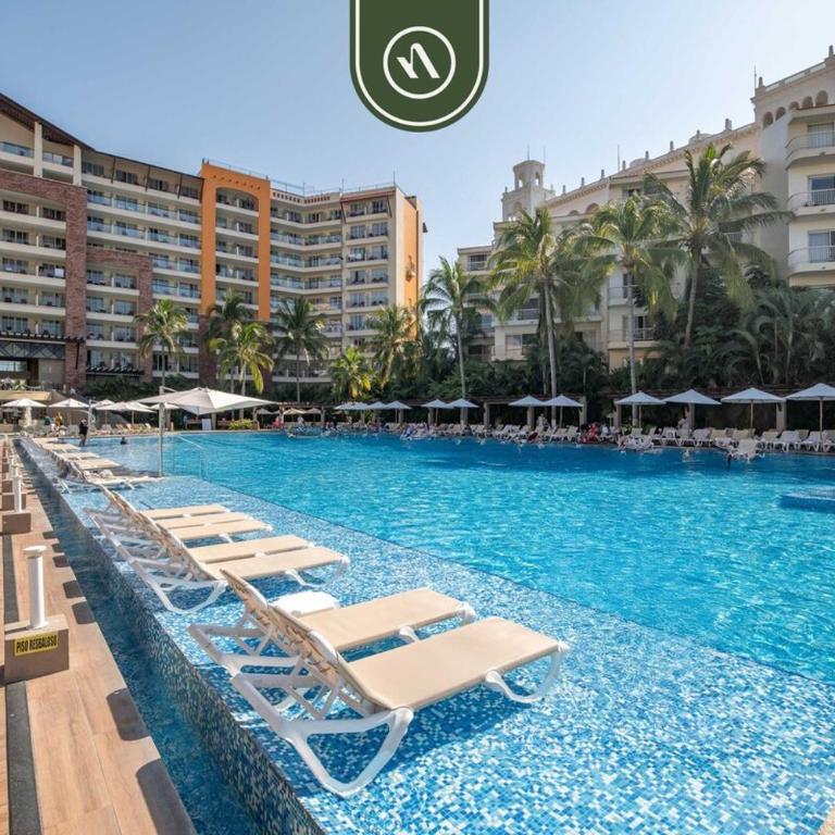 3BR Condo in the Krystal Grand Hotel - Beach - Casa - 32