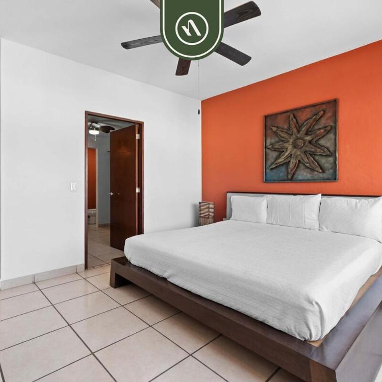 Mexican 2 BR Condo in Hotel Zone - Near the Beach - Vacation Home - 4