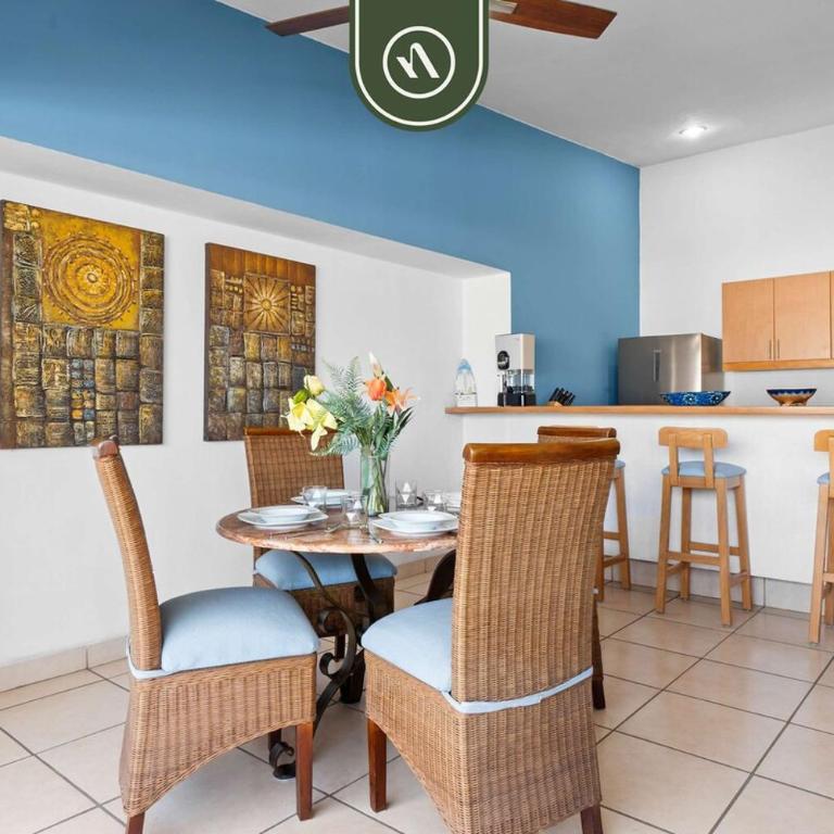 Mexican 2 BR Condo in Hotel Zone - Near the Beach - Vacation Home - 19