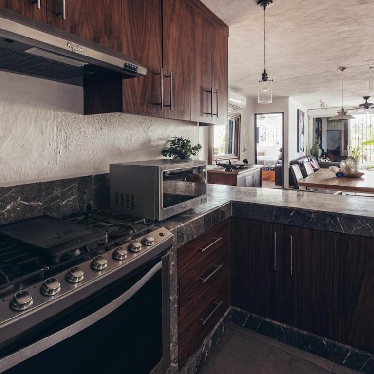 Cozy 2BR King beds - Rooftop Pool - Fast WiFi - Casa - 33