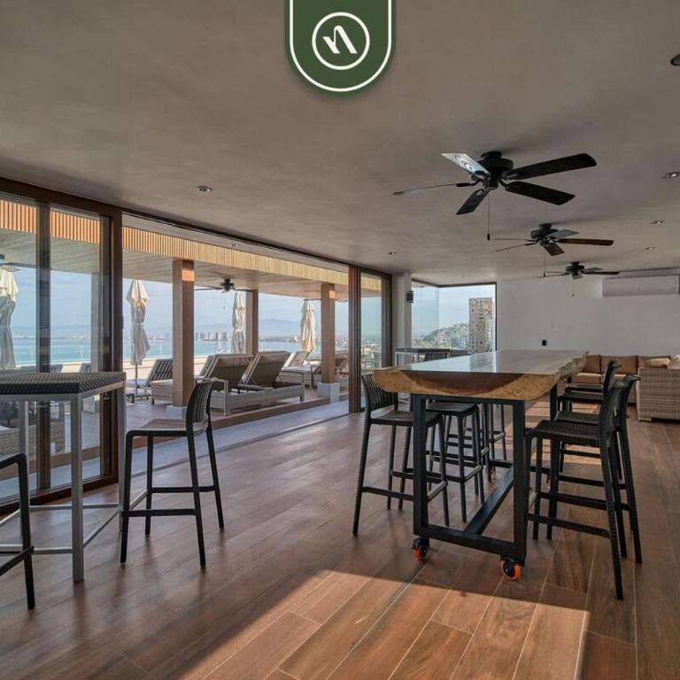 Luxury 2 BR Condo with Beachview - Rooftop Pool - Casa - 10