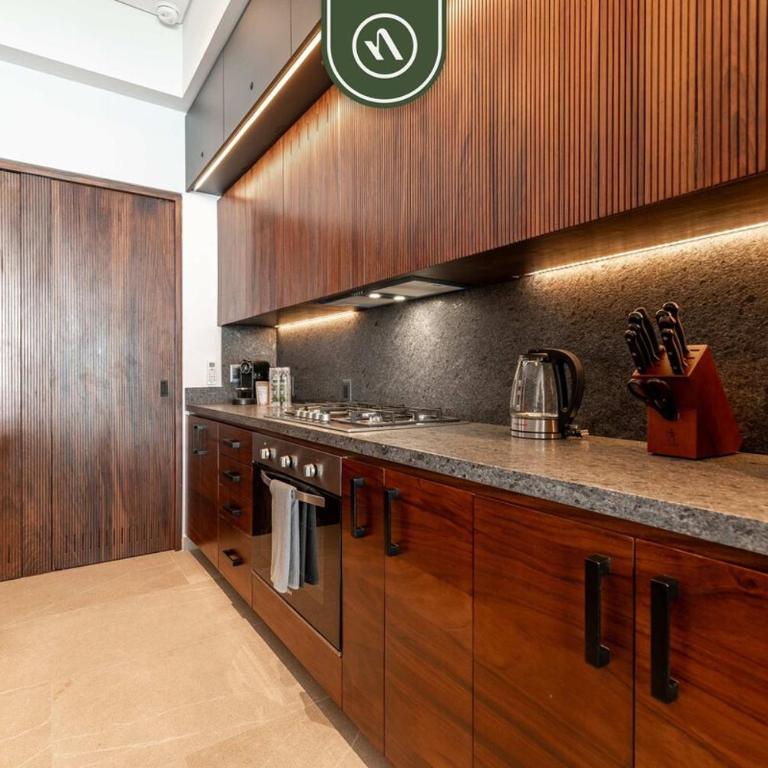 Luxury 2 BR Condo with Beachview - Rooftop Pool - Casa - 20
