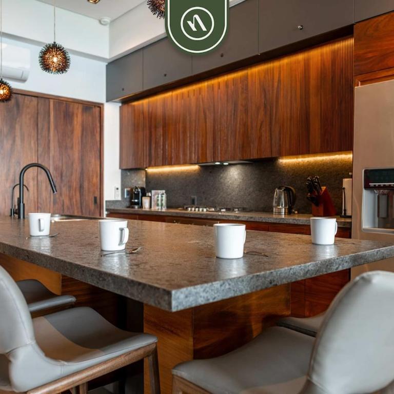 Luxury 2 BR Condo with Beachview - Rooftop Pool - Casa - 21