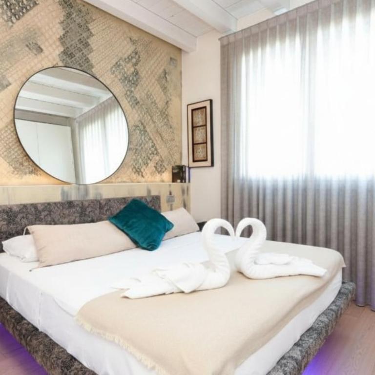 Warda Lovely Suite DesenzanoLoft Official Partner Homes & Villas by Marriott Bonvoy - Appartamento con Vista Piscina - 18
