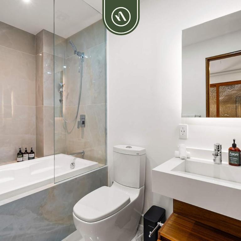 New 1 BR Condo - Rooftop Pool - Romantic Zone - Casa - 24
