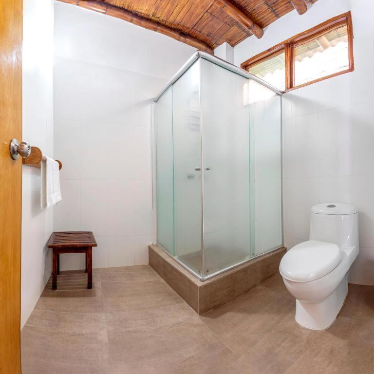 Casa de Playa Bungalows & Restaurant - Deluxe Room - 4