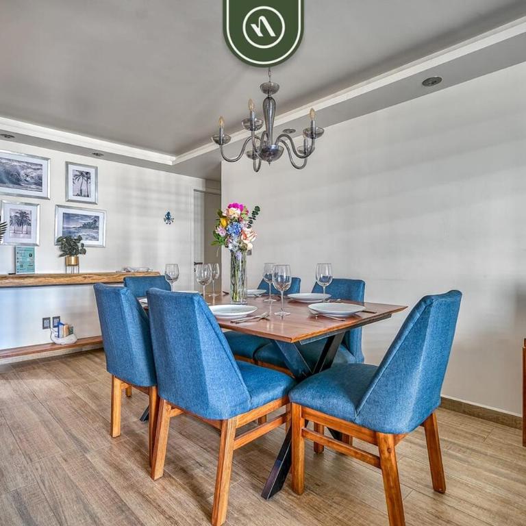 3BR Condo with Private Balcony - Pool - Marina - Vacation Home - 10
