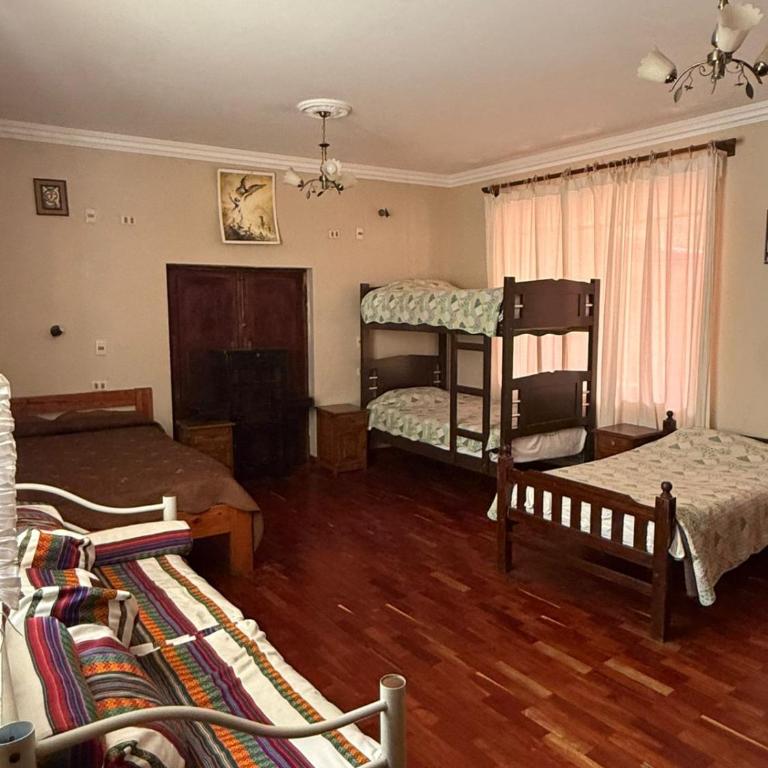BERLIN hostel suites - Family Room with Private Bathroom - 1
