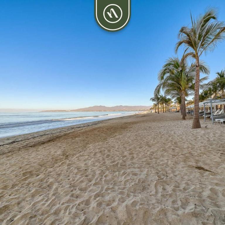 Stunning Oceanview Two Story Condo - Beach - Gym - Casa - 3