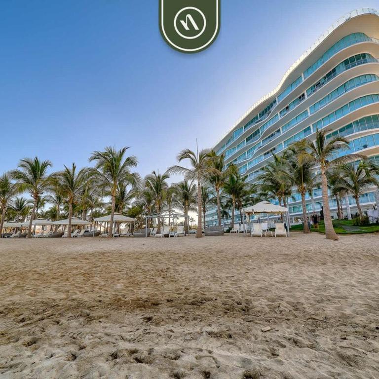 Stunning Oceanview Two Story Condo - Beach - Gym - Casa - 10