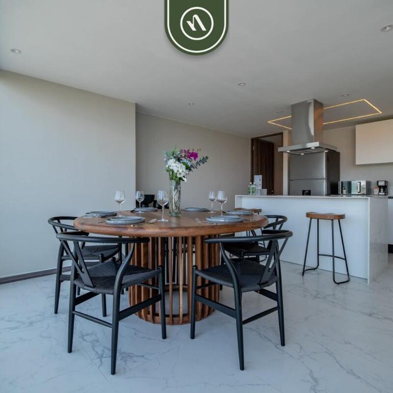 Stunning Oceanview Two Story Condo - Beach - Gym - Casa - 16