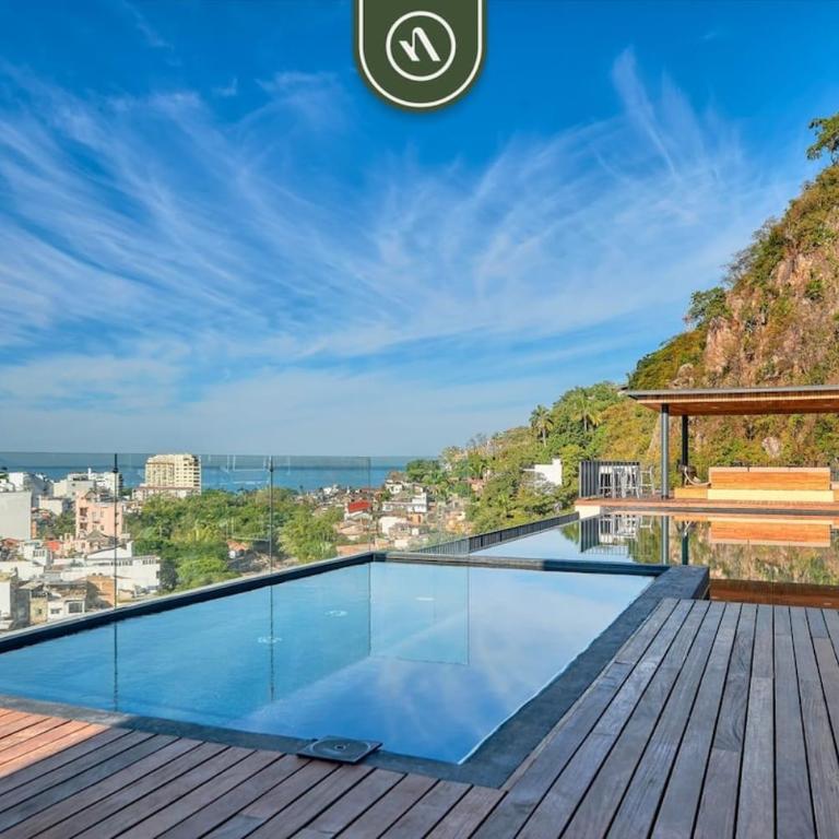 New Studio - King Bed - Pool - Jacuzzi - Gym - Vacation Home - 1