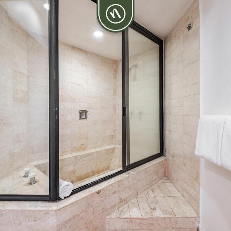 Amazing 2 BR Condo - One Beach Street 101 A - Vacation Home - 30