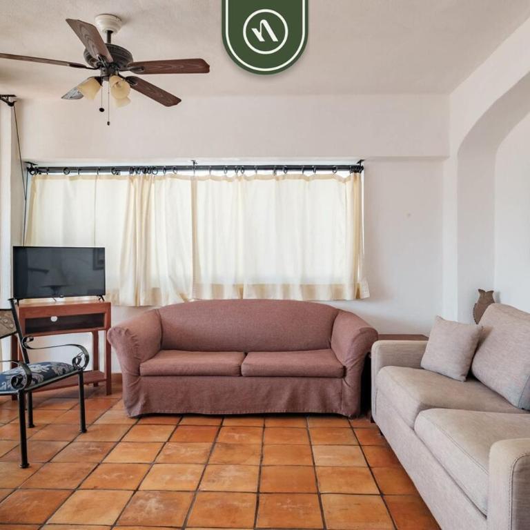 Amazing 2 BR Condo - One Beach Street 104 A - Casa - 16