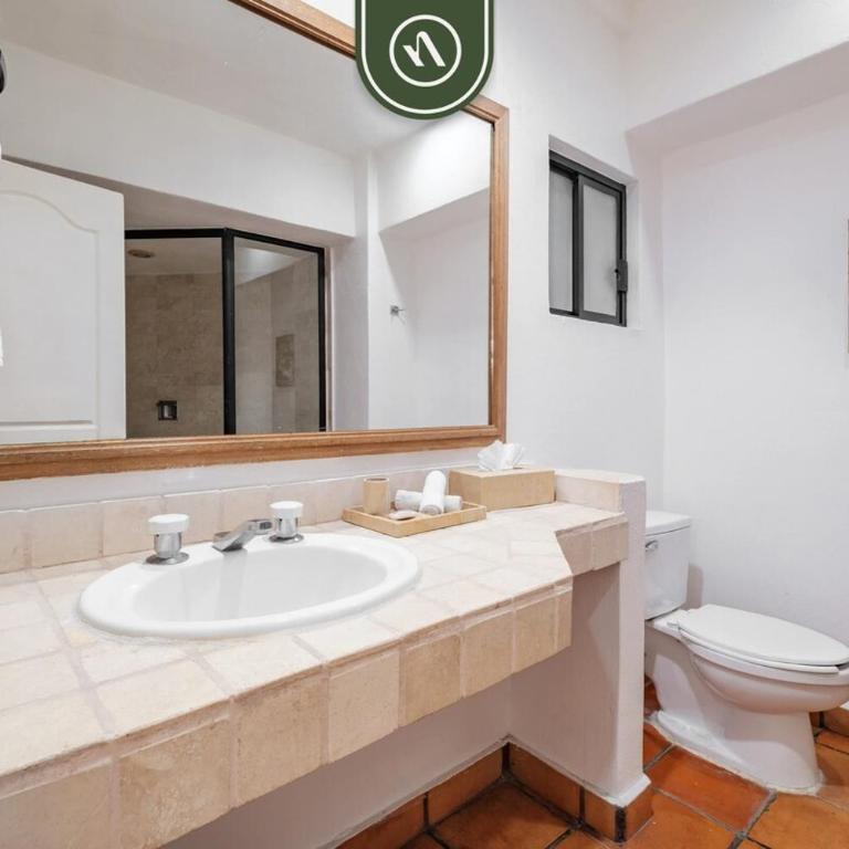 Amazing 2 BR Condo - One Beach Street 104 A - Casa - 29