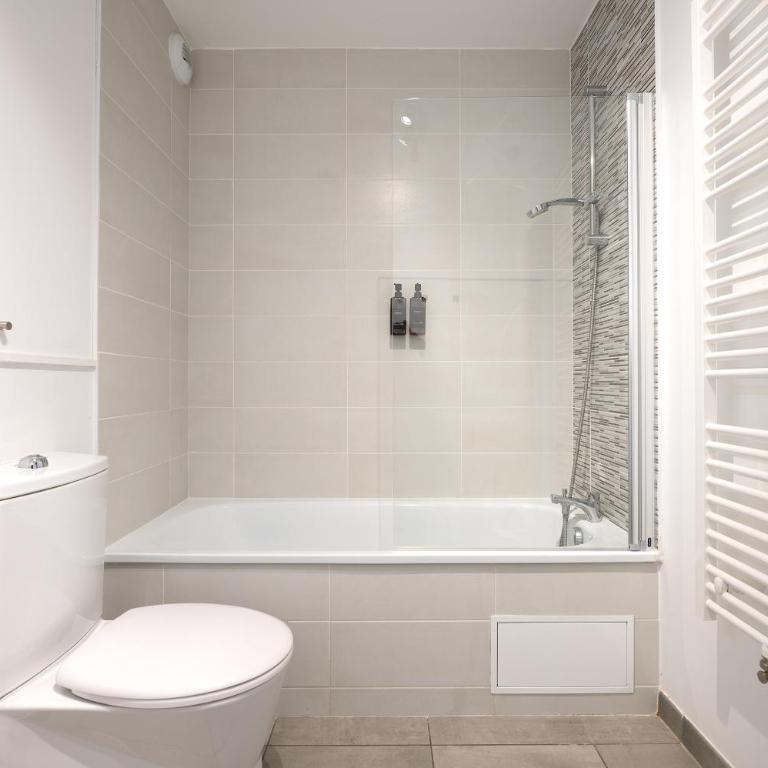 T2 Havre paix Toulouse avec terrasse - Parking privé - 5 min Métro patte d'oie - Clinique pasteur - One-Bedroom Apartment with Terrace - 7