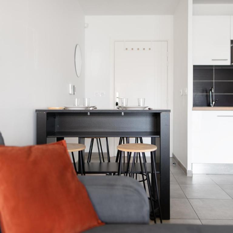 T2 Havre paix Toulouse avec terrasse - Parking privé - 5 min Métro patte d'oie - Clinique pasteur - One-Bedroom Apartment with Terrace - 28