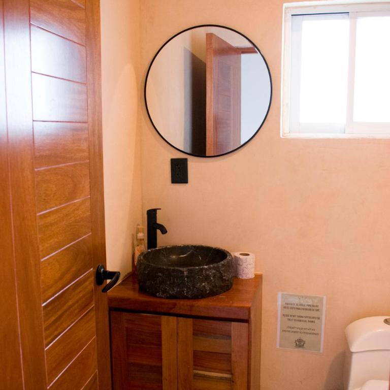Balu Hotel - King Room with Balcony - 2
