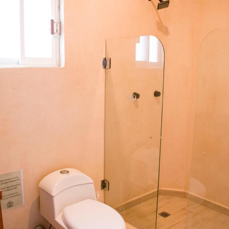 Balu Hotel - King Room with Balcony - 3