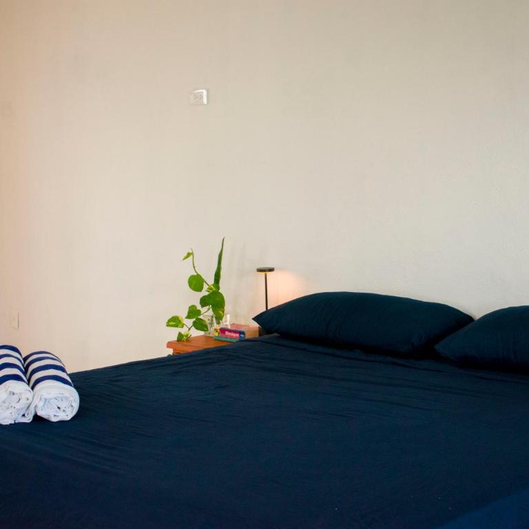 Balu Hotel - King Room with Balcony - 4