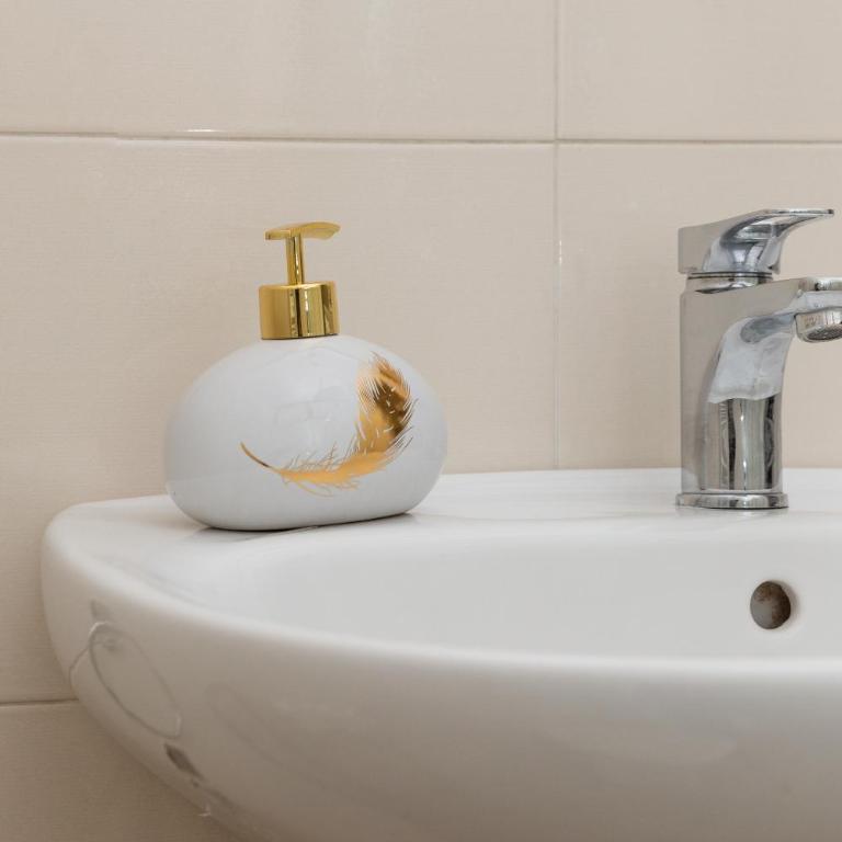 ArtStay Exclusive Apt Near Train Metro, Parking - Appartamento con 1 Camera da Letto - 11