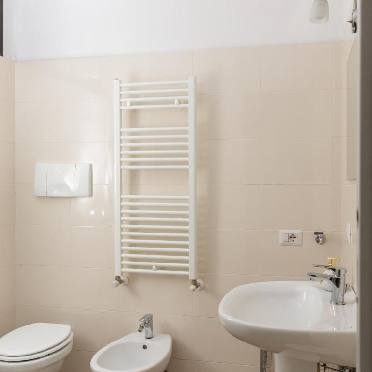 ArtStay Exclusive Apt Near Train Metro, Parking - Appartamento con 1 Camera da Letto - 10