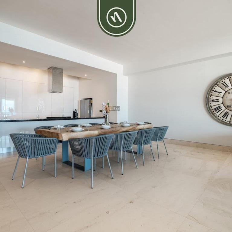 Oceanview Penthouse with Private Pool - BBQ - Vacation Home - 31