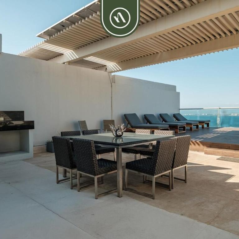 Oceanview Penthouse with Private Pool - BBQ - Vacation Home - 46