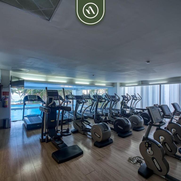 Luxury Oceanfront 2BR Condo with Private Balcony - Casa - 33