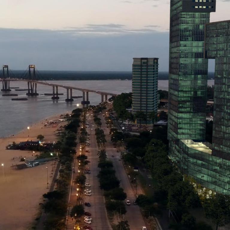 Comodo Departamento Zona Costanera - One-Bedroom Apartment - 7