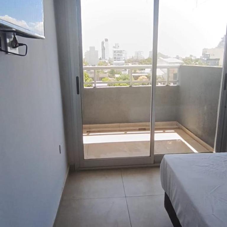 Comodo Departamento Zona Costanera - One-Bedroom Apartment - 10