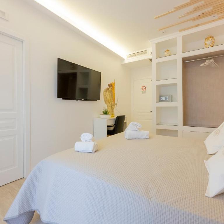 Aurum Pompei Suites - Camera Matrimoniale Deluxe con Balcone - 9