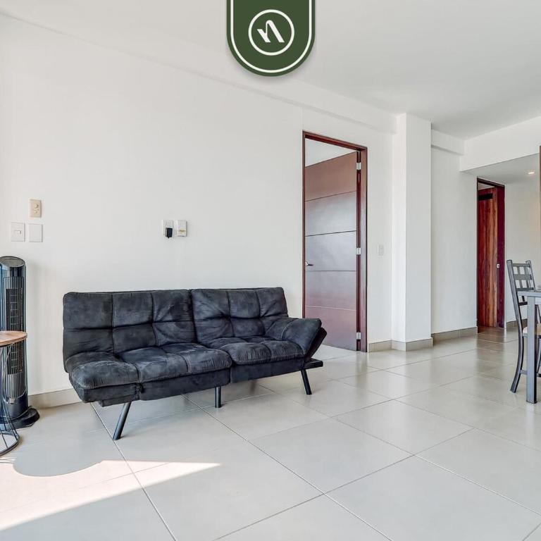 2BR Condo with Private Terrace - Near to the Beach - Casa - 17