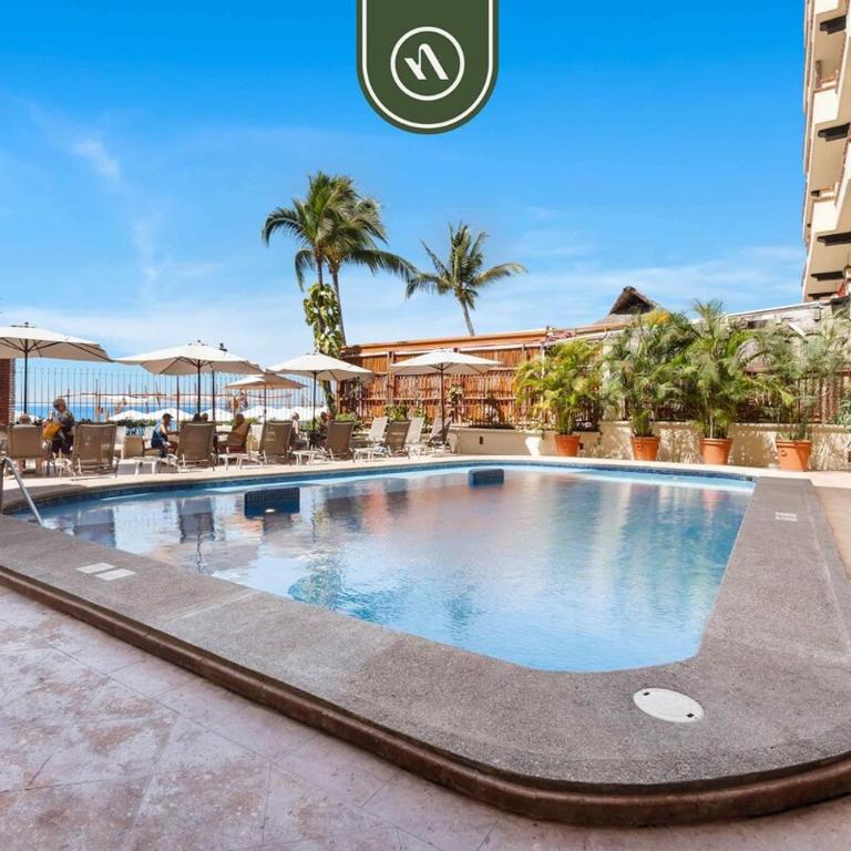 Beachfront Mexican Styled 3 BR Condo in Downtown - Casa - 4