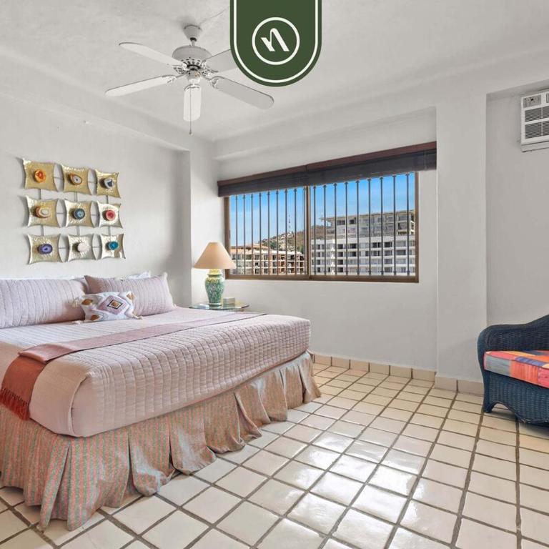 Beachfront Mexican Styled 3 BR Condo in Downtown - Casa - 9