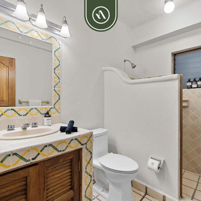 Beachfront Mexican Styled 3 BR Condo in Downtown - Casa - 35