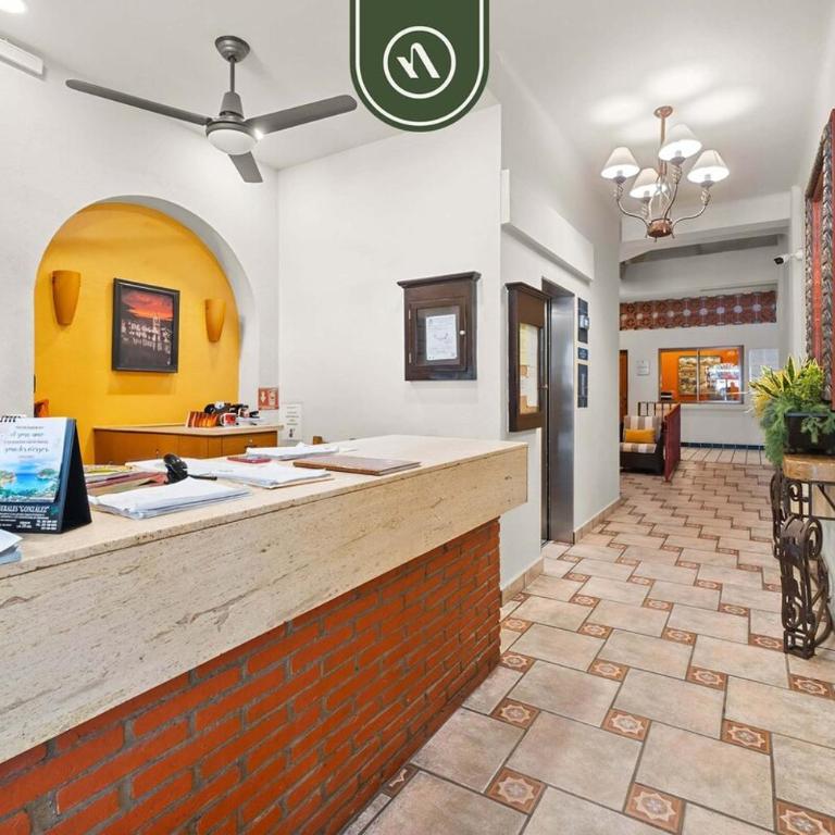 Beachfront Mexican Styled 3 BR Condo in Downtown - Casa - 45